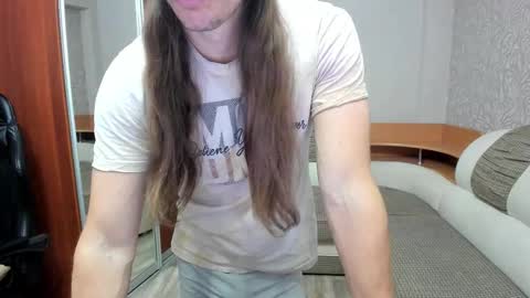 Snapshot of marryplz chatting on 09.29.25 Alan online show from 09.29.25