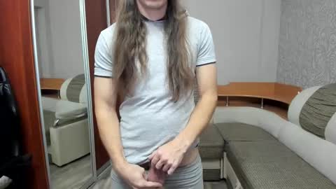 Snapshot of marryplz chatting on 10.16.25 Alan online show from 10.16.25