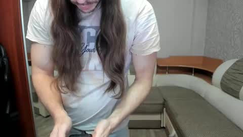 Snapshot of marryplz chatting on 12.19.25 Alan online show from 12.19.25