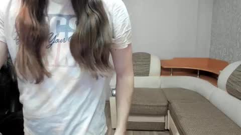 Snapshot of marryplz chatting on 12.20.25 Alan online show from 12.20.25