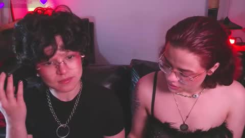 Snapshot of marsdoll chatting on 12.23.25 Marsdoll online show from 12.23.25