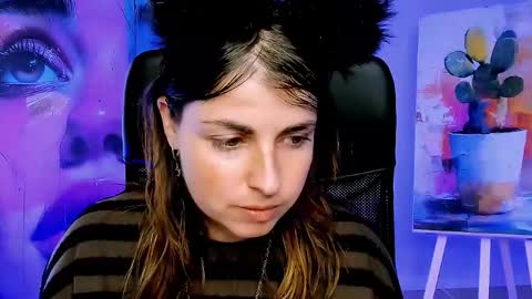 Snapshot of martaedams chatting on 11.11.25 martaedams online show from 11.11.25