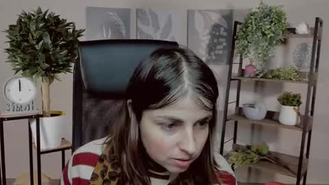 Snapshot of martaedams chatting on 12.03.25 martaedams online show from 12.03.25