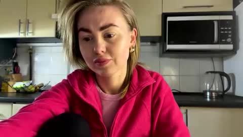 Marta online show from 04.24.26