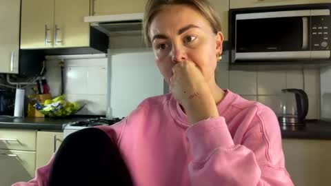 Marta online show from 04.25.26