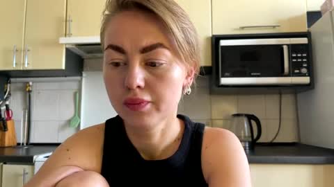 Marta online show from 06.17.26