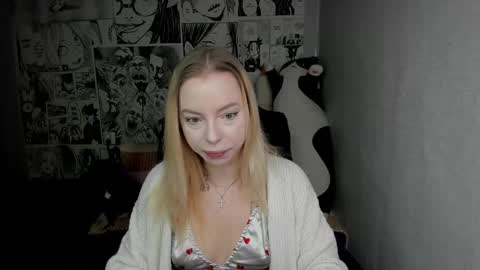 Snapshot of martha_cameron chatting on 12.01.24 Martha Cameron online show from 12.01.24