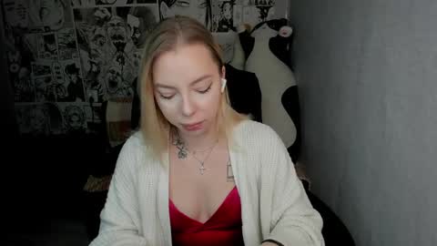 Snapshot of martha_cameron chatting on 12.09.24 Martha Cameron online show from 12.09.24