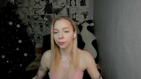 Snapshot of martha_cameron chatting on 12.19.24 Martha Cameron online show from 12.19.24
