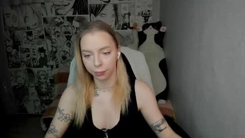 Snapshot of martha_cameron chatting on 02.03.25 Martha Cameron online show from 02.03.25