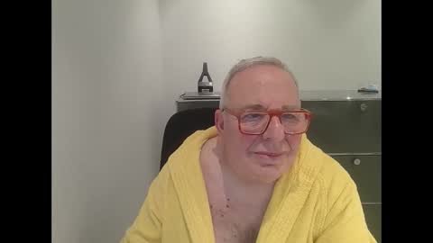 martin_1947 online show from 01.03.25