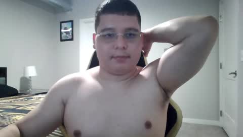 Snapshot of martin_militaryboy chatting on 05.27.26 martin_militaryboy online show from 05.27.26
