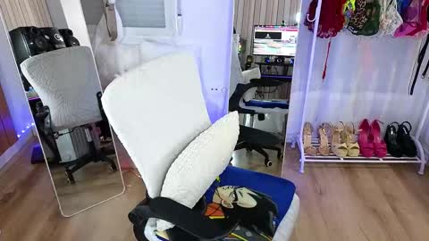 Snapshot of martina_cox_ chatting on 02.08.26 MARTINA online show from 02.08.26