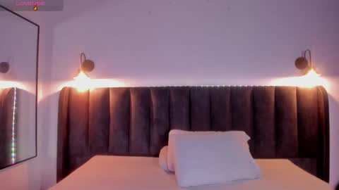 Laura online show from 01.10.26