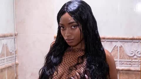 Laura online show from 01.12.26