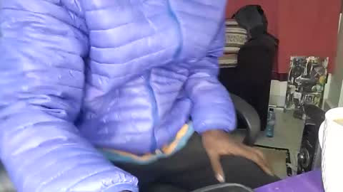 martineznn64 online show from 01.17.25