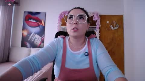 Snapshot of martiniella chatting on 07.15.26 Antonella Martini online show from 07.15.26