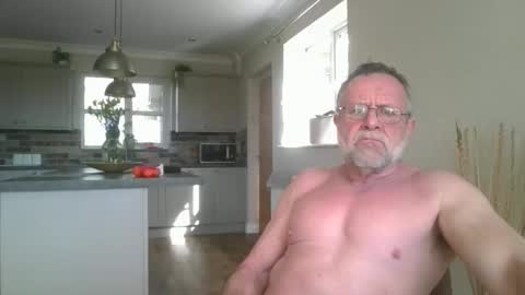 martinrgbxxxx online show from 04.14.26