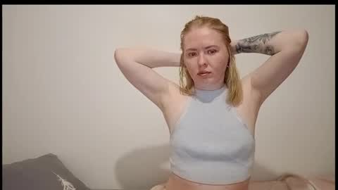 Snapshot of mary318875 chatting on 04.04.26 mary318875 online show from 04.04.26