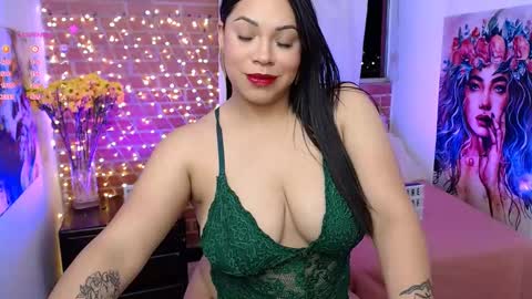 Snapshot of mary_bruss chatting on 01.19.25      online show from 01.19.25