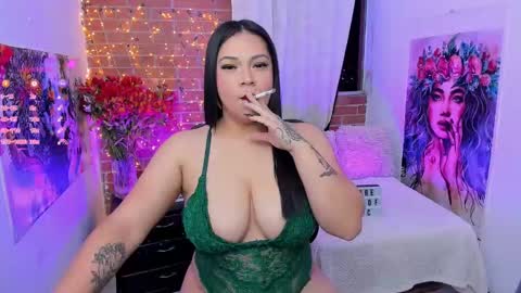 Snapshot of mary_bruss chatting on 01.25.25      online show from 01.25.25