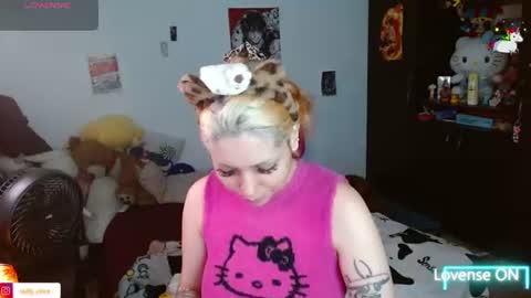                      100   online show from 08.04.26
