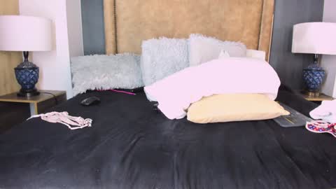   online show from 12.12.24