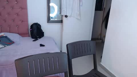 Hi guys im Mary  online show from 03.09.25