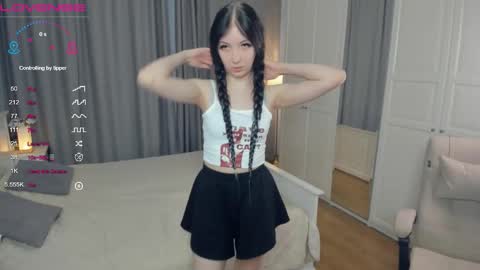 Snapshot of mary_loky chatting on 02.24.26 Mary online show from 02.24.26