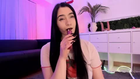 Mary online show from 05.13.26