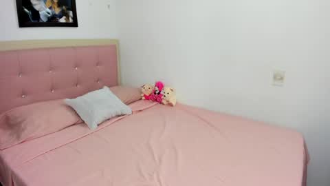 Snapshot of maryalelove chatting on 01.20.25 Marya online show from 01.20.25