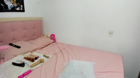 Snapshot of maryalelove chatting on 01.22.25 Marya online show from 01.22.25