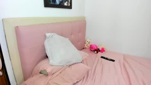 Snapshot of maryalelove chatting on 01.27.25 Marya online show from 01.27.25