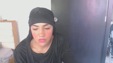 Snapshot of maryam_arabicmilk chatting on 12.23.24 maryam_arabicmilk online show from 12.23.24