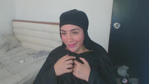Snapshot of maryam_arabicmilk chatting on 01.22.25 maryam_arabicmilk online show from 01.22.25