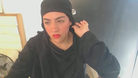 Snapshot of maryam_arabicmilk chatting on 02.04.25 maryam_arabicmilk online show from 02.04.25