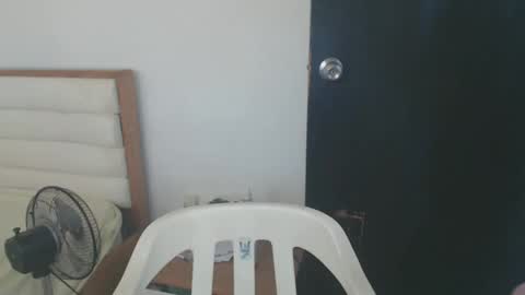 Snapshot of maryam_arabicmilk chatting on 02.06.25 maryam_arabicmilk online show from 02.06.25