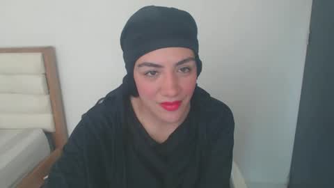 Snapshot of maryam_arabicmilk chatting on 02.11.25 maryam_arabicmilk online show from 02.11.25
