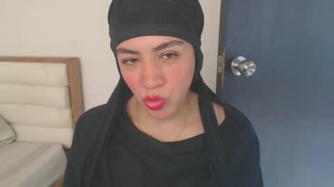 Snapshot of maryam_arabicmilk chatting on 02.14.25 maryam_arabicmilk online show from 02.14.25