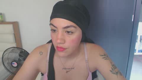 Snapshot of maryam_arabicmilk chatting on 02.20.25 maryam_arabicmilk online show from 02.20.25