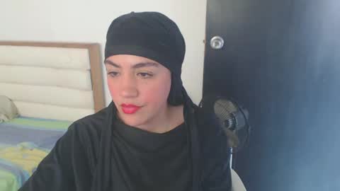 Snapshot of maryam_arabicmilk chatting on 02.22.25 maryam_arabicmilk online show from 02.22.25