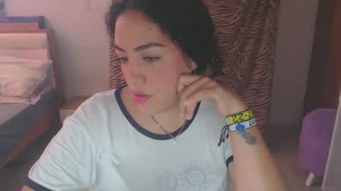 Snapshot of maryam_arabicmilk chatting on 10.21.25 maryam_arabicmilk online show from 10.21.25