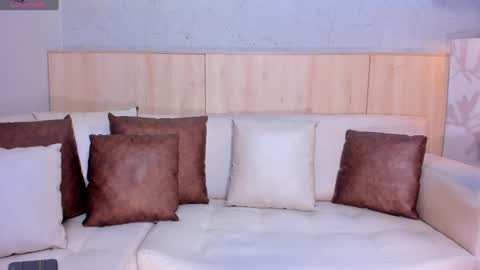   online show from 02.04.25