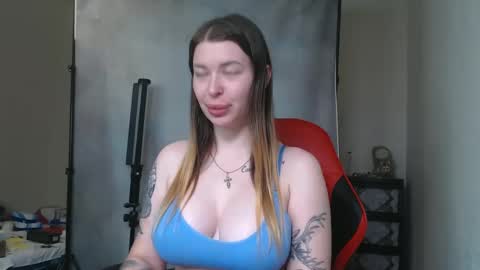 MaryHotLoves online show from 09.27.25