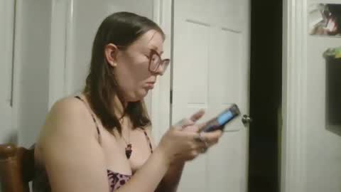 Snapshot of maryjaneflowers chatting on 12.24.24 maryjaneflowers online show from 12.24.24