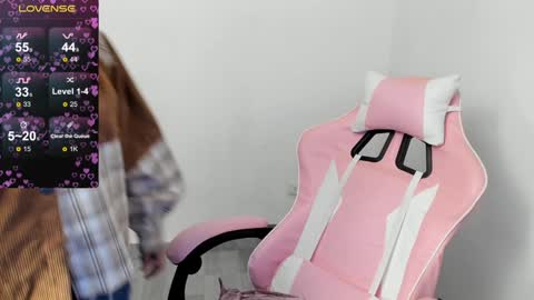 Dulce Maria online show from 12.18.24