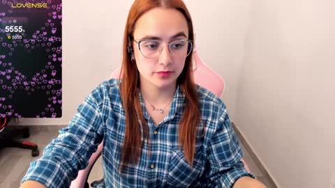 Dulce Maria online show from 01.06.25