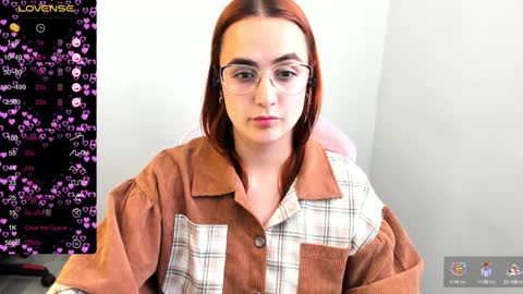 Dulce Maria online show from 02.06.25