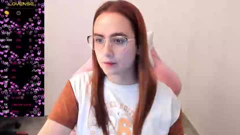 Dulce Maria online show from 02.10.25