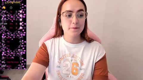 Dulce Maria online show from 02.11.25